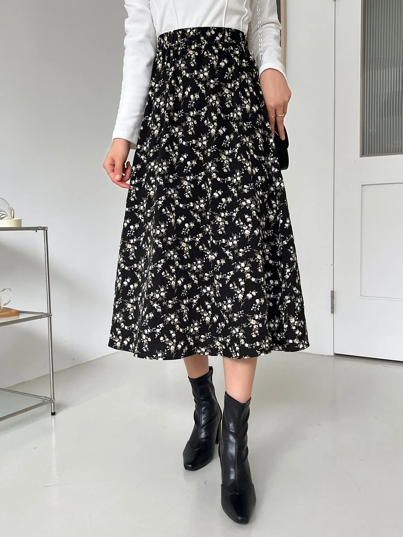 Ditsy Floral Fold Pleated Flared Skirt and top