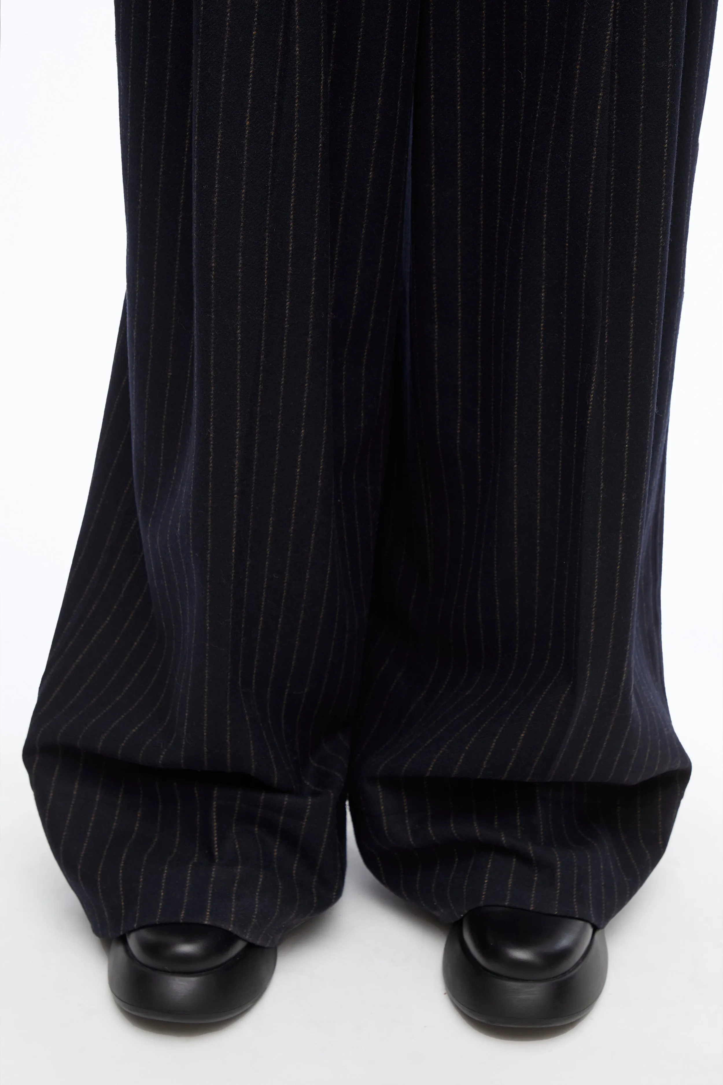 Flannel Oversized Pleated Belted Pant