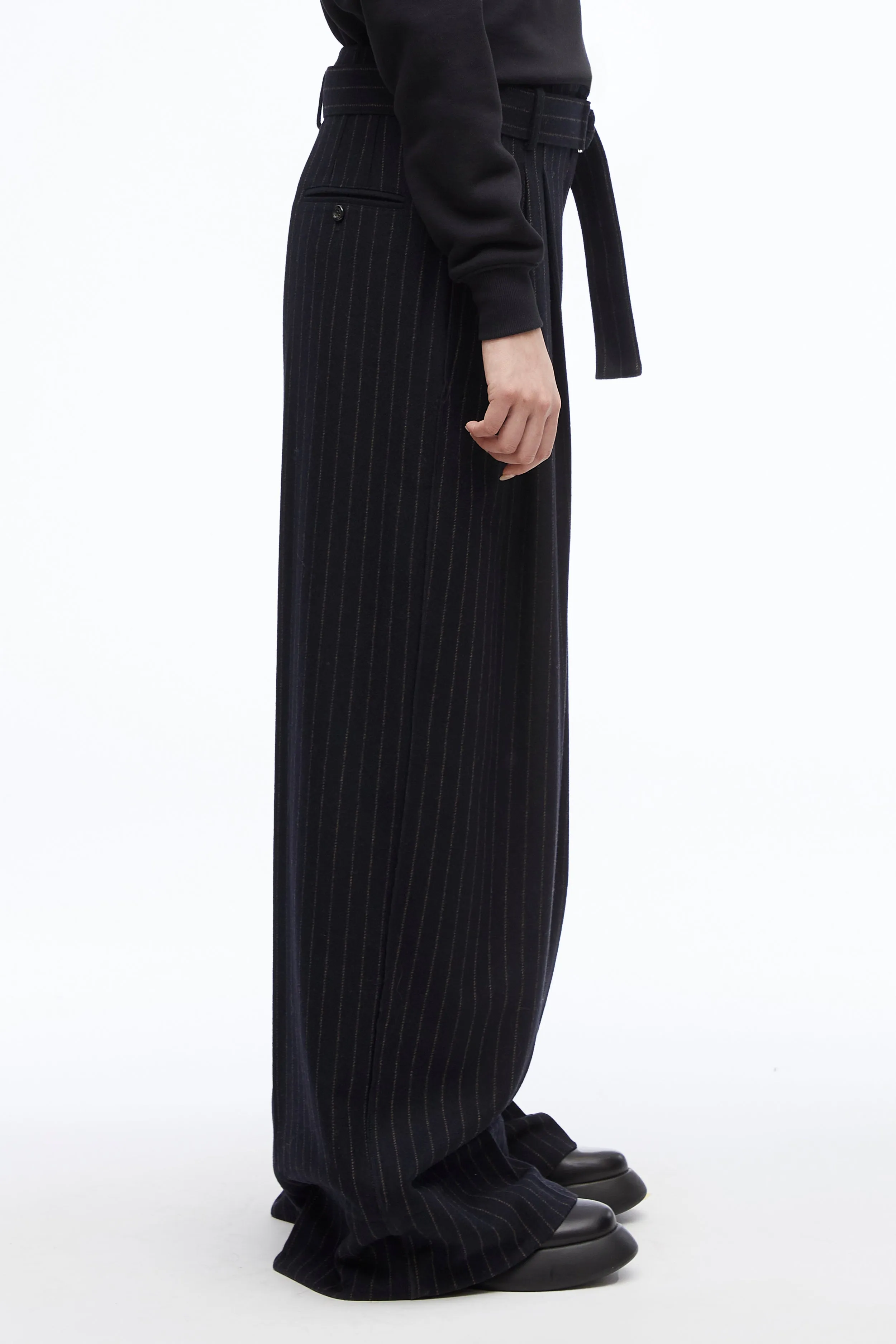 Flannel Oversized Pleated Belted Pant