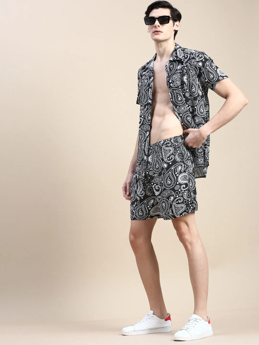 Men Black Printed Co Ords Set with Shorts