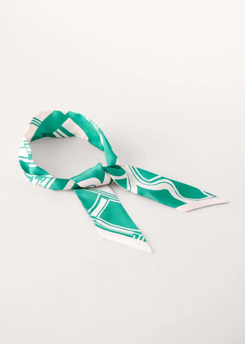 SAFFRON SATIN SCARF - GREEN