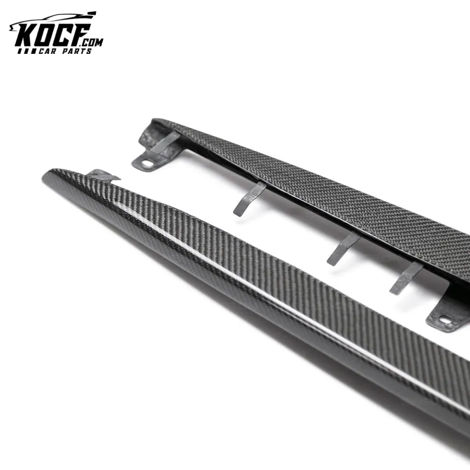 Seibon OEM-STYLE CARBON FIBER SIDE SKIRTS FOR 2020-2023 TOYOTA GR SUPRA