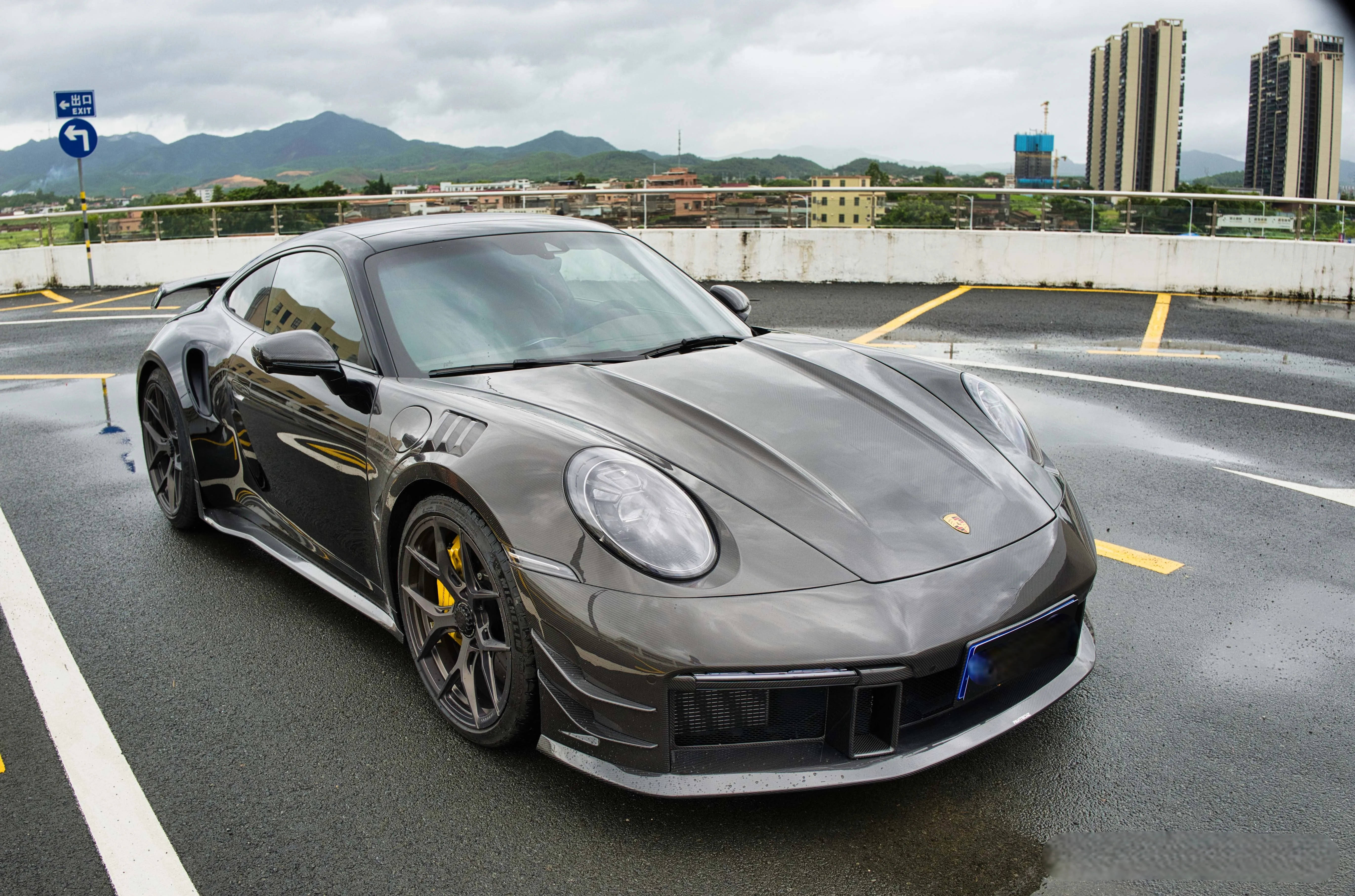 Ventus Veloce Side Skirts for Porsche 911 992.1 Turbo/Turbo S 2020-2025 Carbon Fiber
